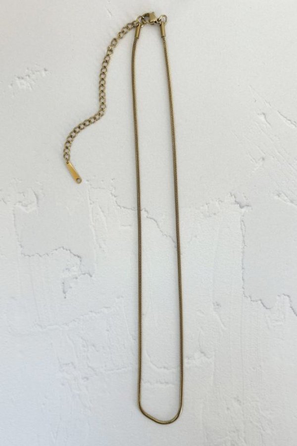 画像4: ステンレス 1.5mm幅 スネークチェーンネックレス (4)