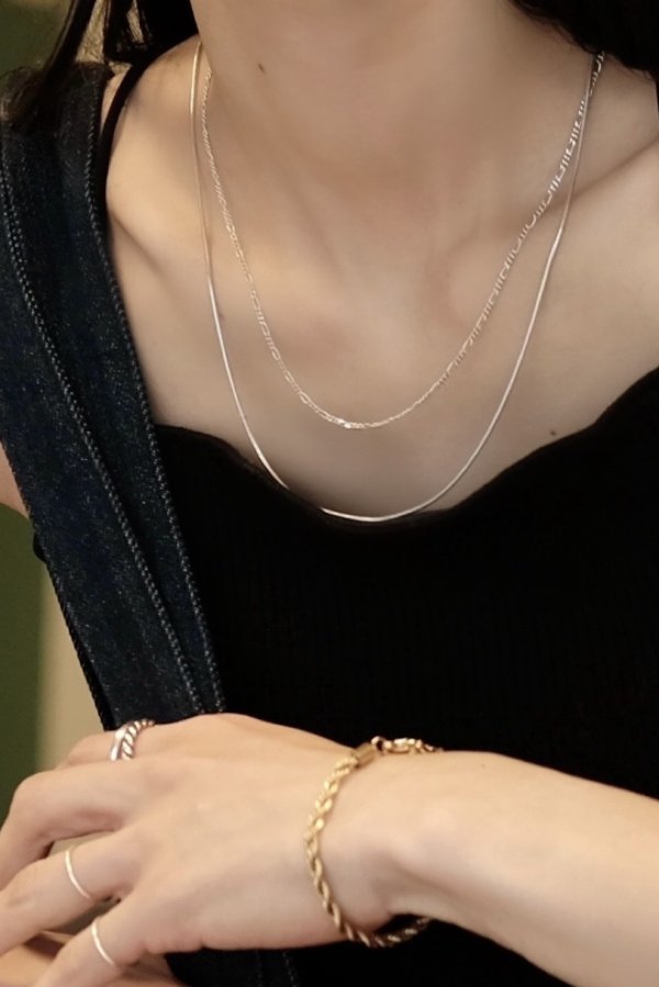 画像13: SILVER925 1.4mm幅 スネークチェーンネックレス (13)