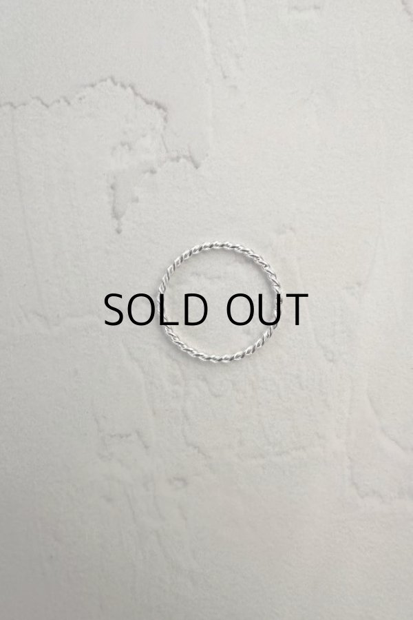 画像5: SILVER925 1mm幅ファインツイストリング (5)