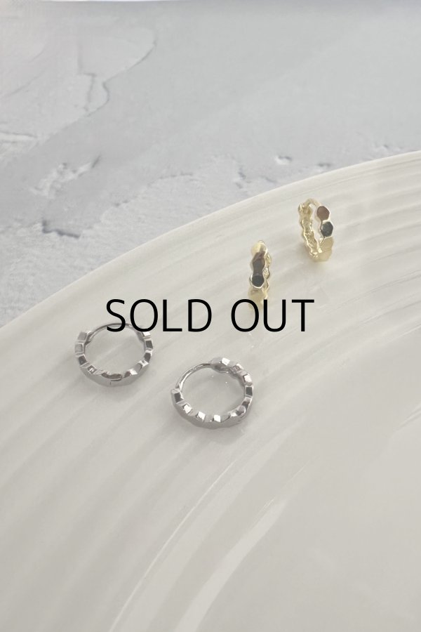 画像2: SILVER925 ペンタゴンフラットラインフープピアス (2)