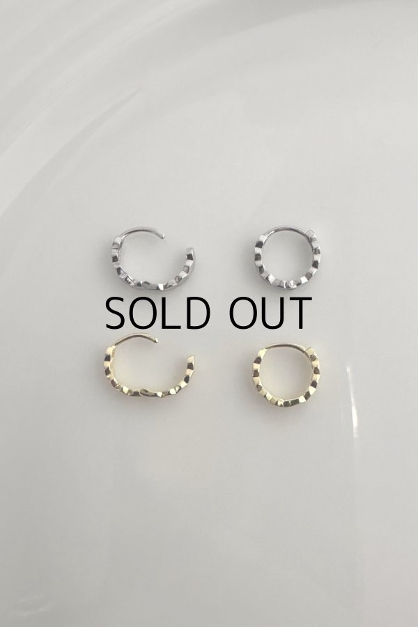 画像4: SILVER925 ペンタゴンフラットラインフープピアス (4)