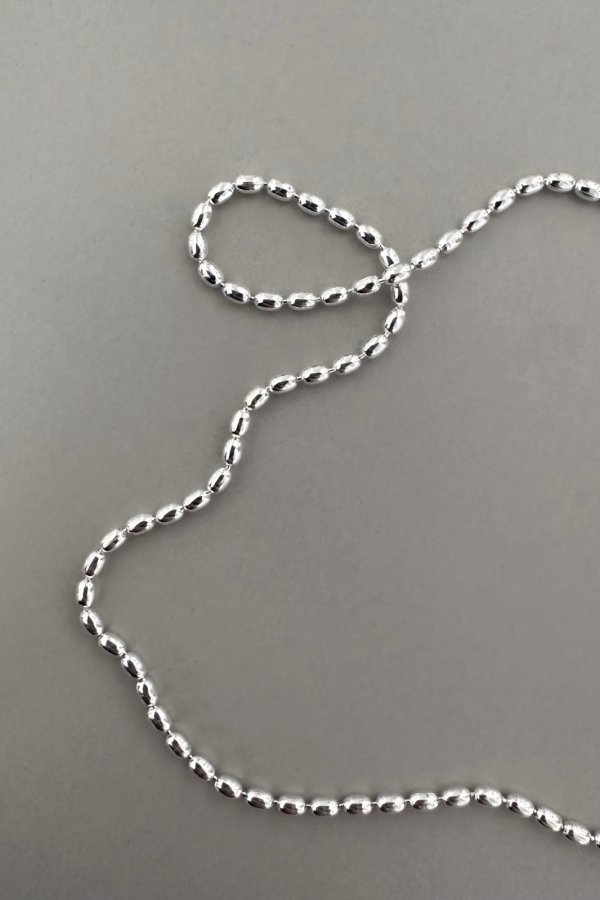 画像4: SILVER925 1.8mm幅 オーバルボールチェーンネックレス (4)