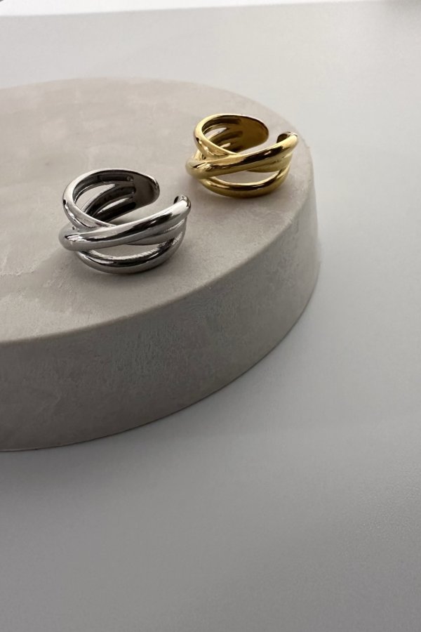 画像4: ▶︎ ステンレス クロストリプルラインリング/ゴールド (4)