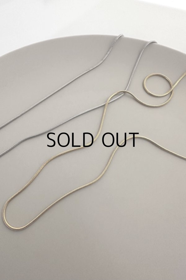 画像2: ステンレス スネークロングネックレス 70cm (2)