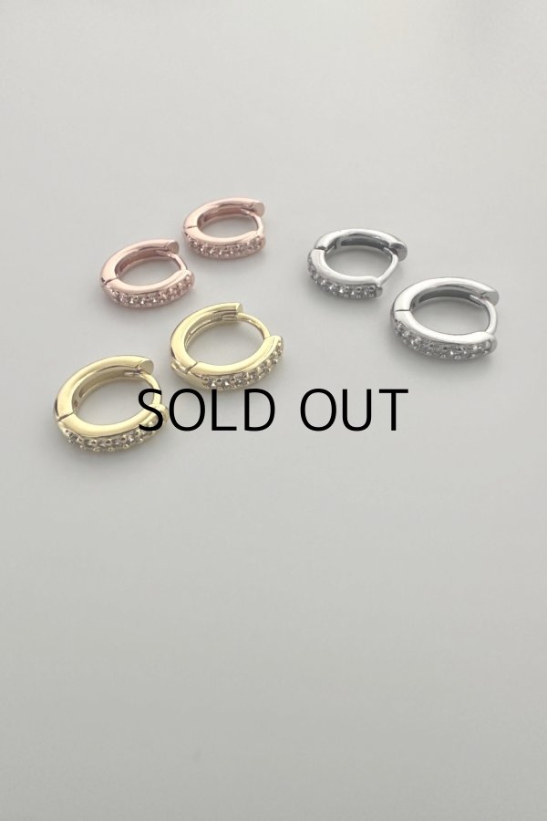 画像2: ステンレス 2.2mm幅 7ジルコニアフープピアス  (2)