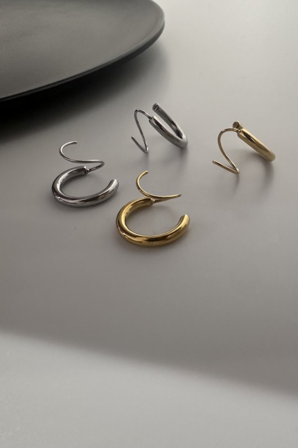 画像3: ステンレス チックラインスパイラルフープピアス (3)