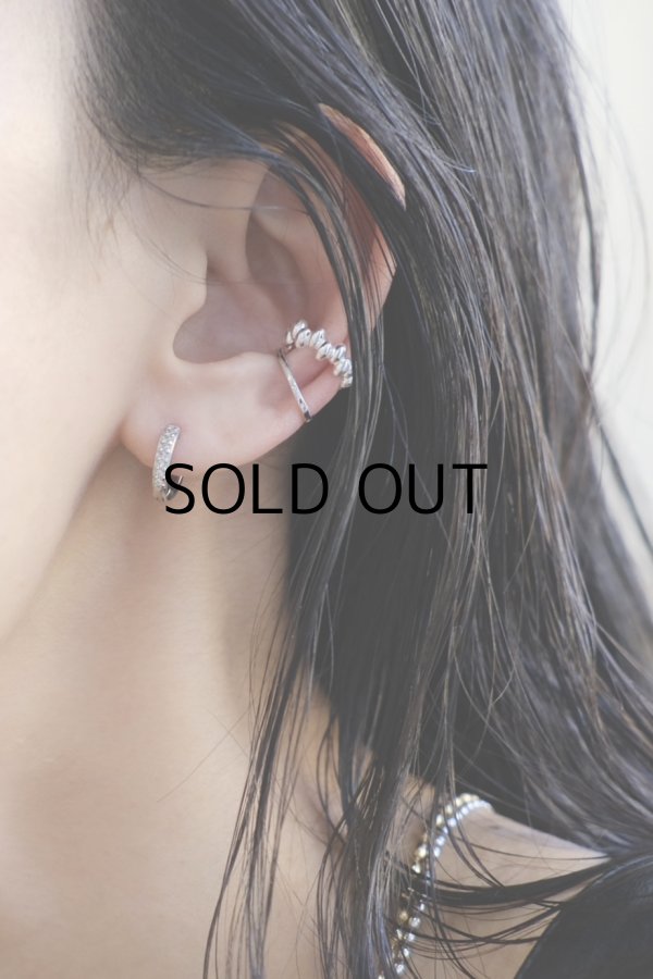 画像3: ステンレス 2.2mm幅 7ジルコニアフープピアス  (3)