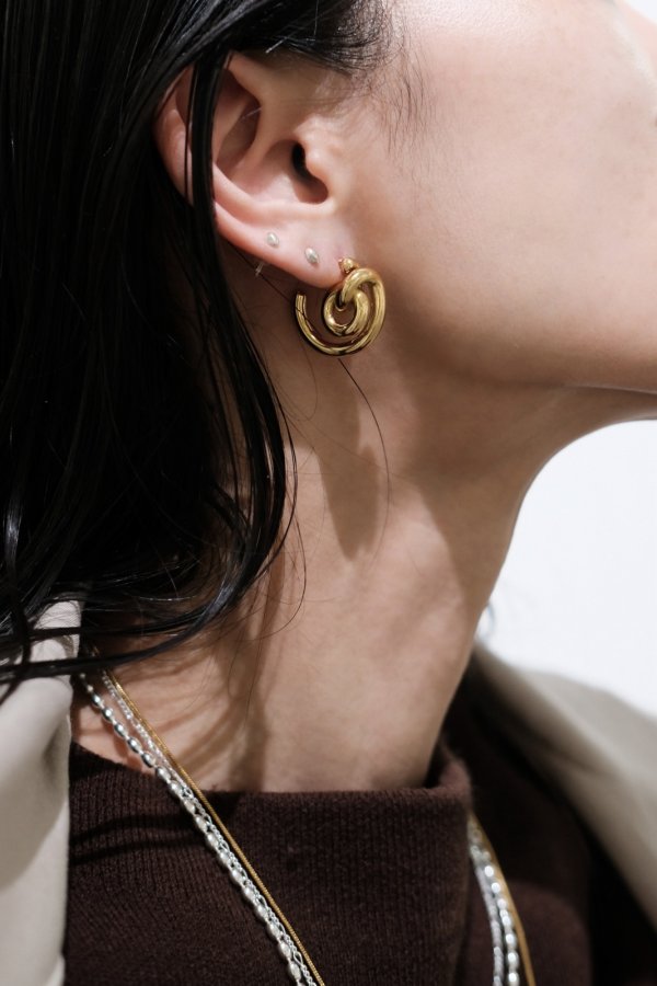 画像4: ▶︎ ステンレス リングリングC型フープピアス (4)