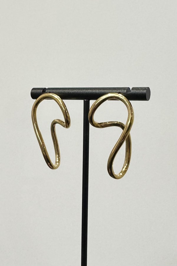 画像5: ▶︎ ステンレス エイトカーブリングスタッドピアス (5)