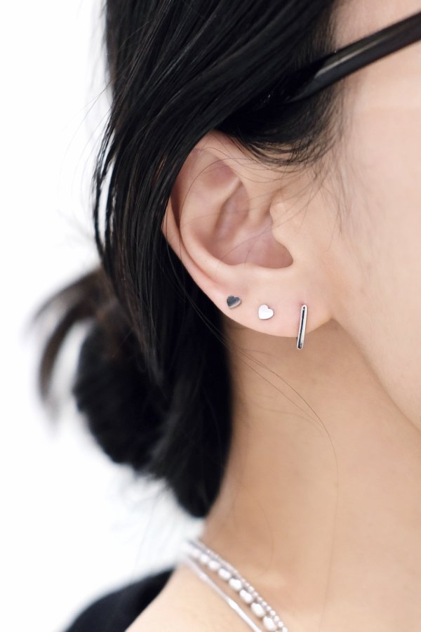 画像2: ステンレス フラットハートスタッドピアス (2)