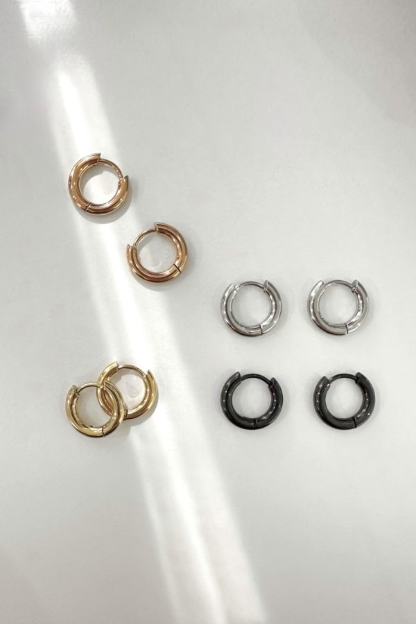画像1: ステンレス 2.5mm幅 フープピアス 13mm径 (1)