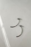 画像1: SILVER925ポストボール＆カーブスティックキャッチピアス /シルバー (1)