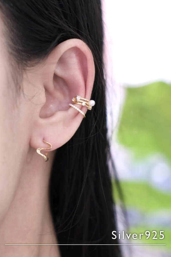 画像2: ▶︎ SILVER925 ランダムビジュー&パールスリーラインイヤーカフ (2)