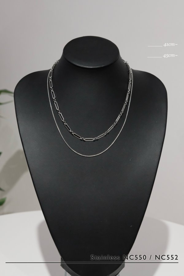 画像1: ▶︎ ステンレス 1mm幅 スネークチェーンネックレス  (1)