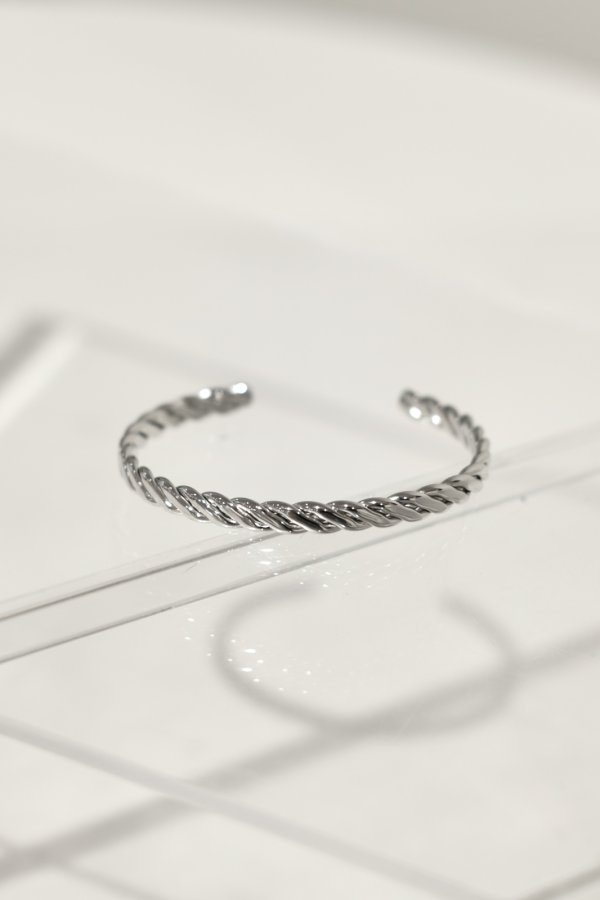 画像4: ステンレス 6.5mm幅 ツイストバングル (4)