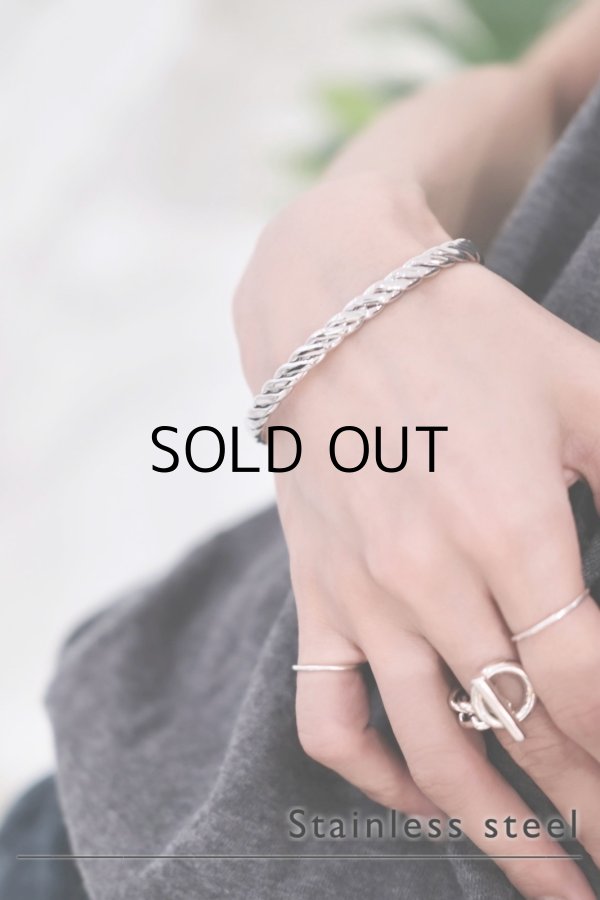 画像2: ステンレス 6.5mm幅 ツイストバングル (2)