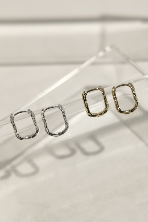 画像4: ステンレス アンイーブンスクエアフープピアス (4)