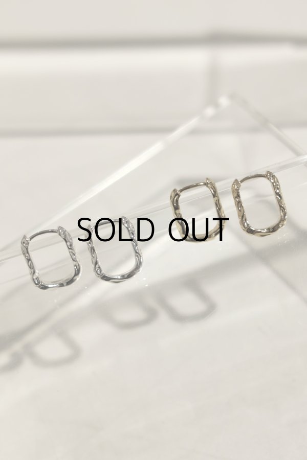 画像4: ステンレス アンイーブンスクエアフープピアス (4)