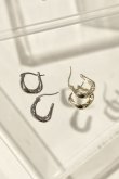 画像3: ▶︎ SILVER925メッキ ニュアンスUカーブピアス SMALL (3)