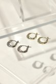 画像2: ▶︎ SILVER925メッキ ニュアンスUカーブピアス SMALL (2)