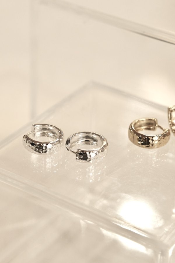 画像4: ステンレス 5mm幅 デントサーフェイスフープピアス 15mm径 (4)