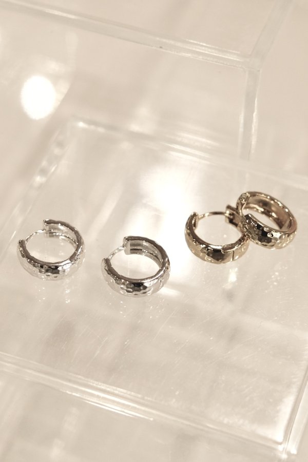 画像5: ステンレス 5mm幅 デントサーフェイスフープピアス 15mm径 (5)