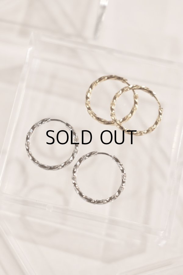 画像3: 【20%OFF】ステンレス 2mm幅エッジツイストフープピアス 24mm径 (3)