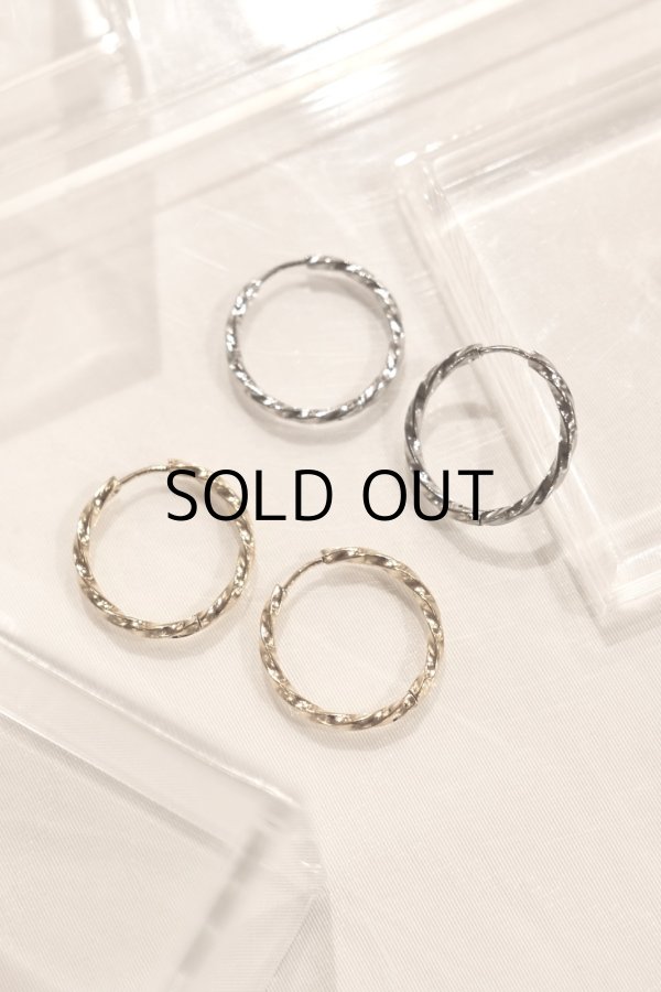 画像5: 【20%OFF】ステンレス 2mm幅エッジツイストフープピアス 24mm径 (5)