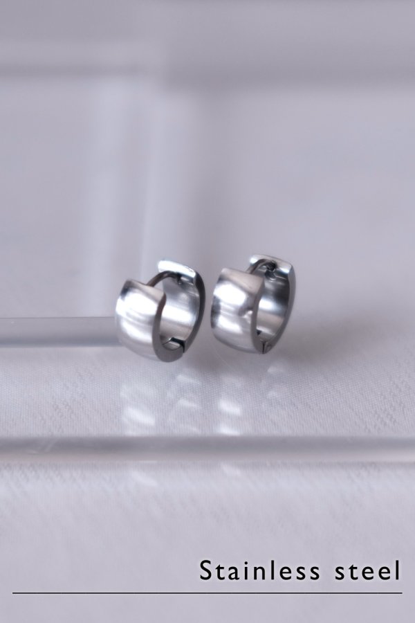 画像2: ステンレス 6mm幅 フープピアス 13mm径 (2)