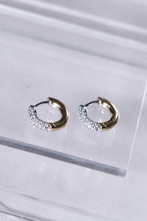 画像2: ステンレス 3mm幅 ハーフジルコニアバイカラーフープピアスピアス15mm径 (2)