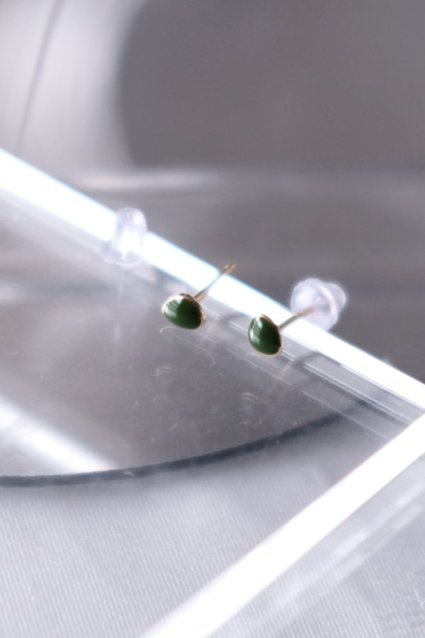 画像4: SILVER925 グリーンストーンペブルスタッドピアス (4)