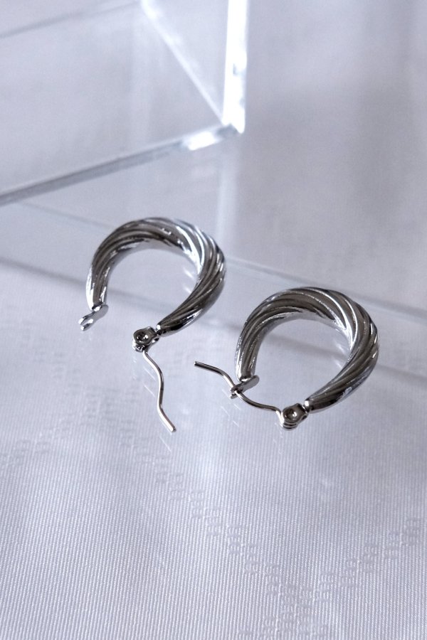 画像4: ステンレス Uカーブツイステッドフープピアス (4)